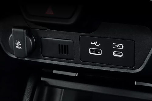 Power outlet Honda WR-V