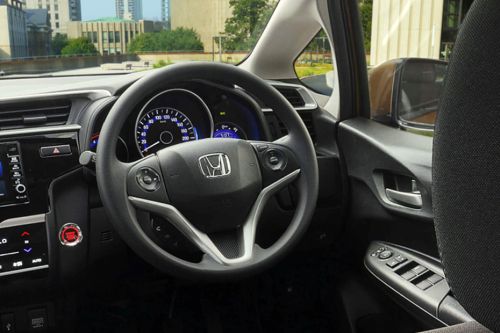 Honda Wrv Images Check Interior Exterior Photos Oto