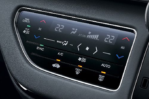 Front AC Controls of Honda Odyssey