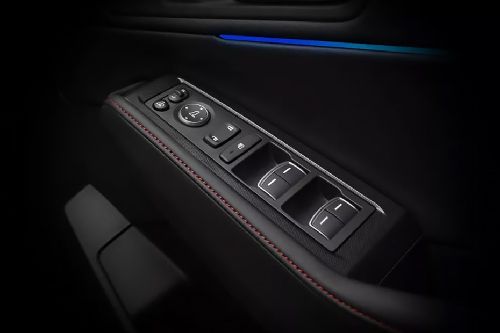 Pengendali di pintu sisi pengemudi Accord