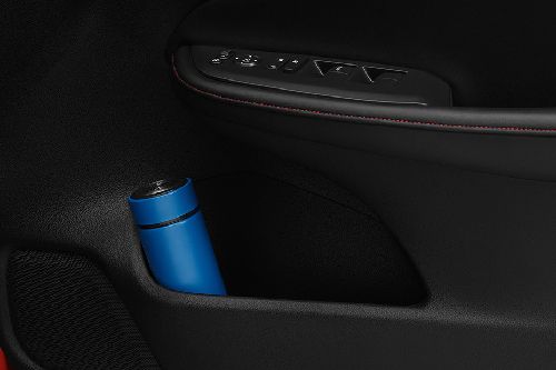 Bottle holder samping City Hatchback