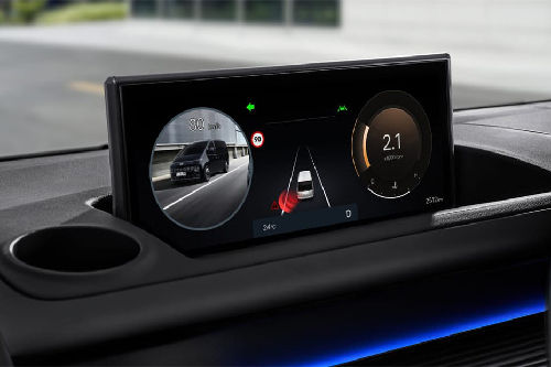 Staria 2026 Parking Assist