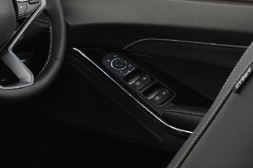 Pengendali di pintu sisi pengemudi Haval H6 HEV