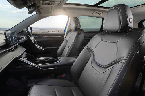 Kursi depan Haval H6 HEV