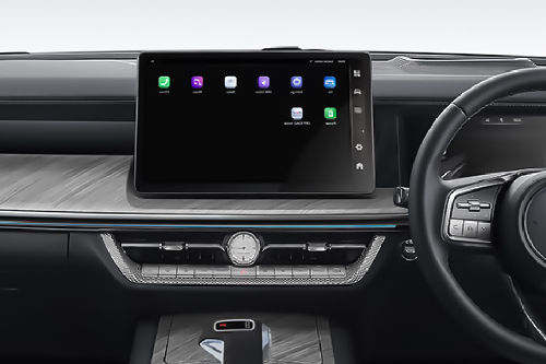 konsol tengah Tank 500 Diesel