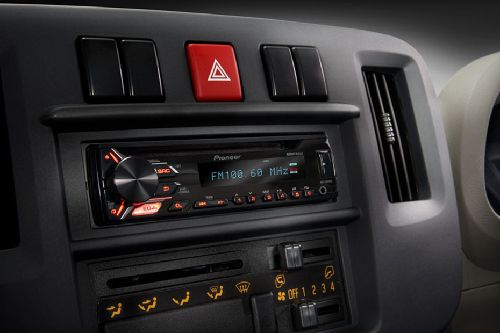 Isuzu Traga Front Ac Controls