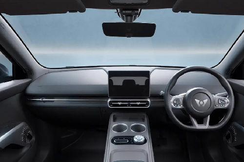 Dashboard View of Limo Green