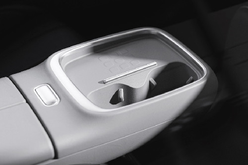 Cup holder depan Aion UT