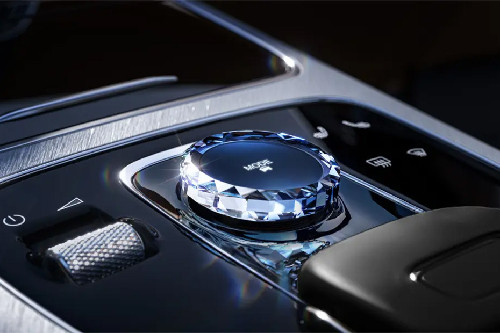 konsol tengah J8 ARDIS