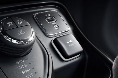 Power Accessories Outlet View of Jeep Compass