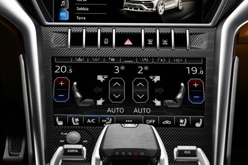 Front AC Controls of Lamborghini Urus