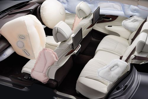 Tampak airbag Lexus LS 