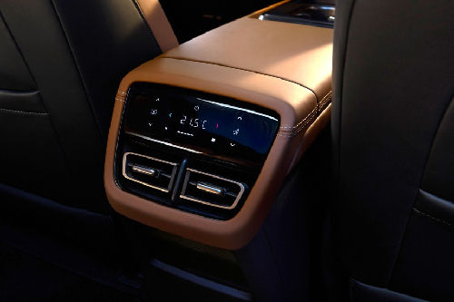 6E Rear AC Controls