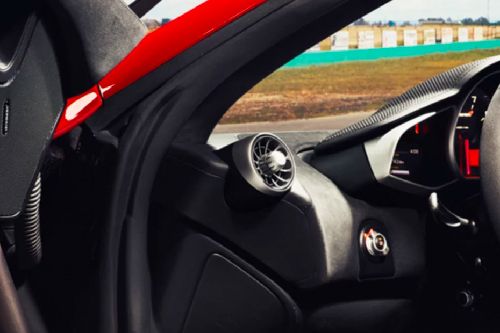 Ventilasi AC depan samping 650S Can-Am Spider