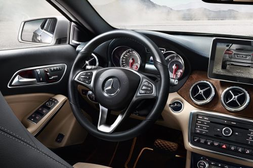 Mercedes Benz GLA Steering Wheel