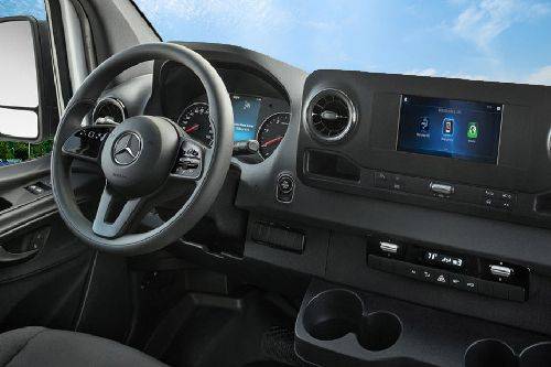 Mercedes sprinter best sale 2019 dashboard