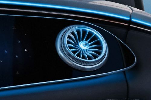 Ventilasi AC depan samping EQS