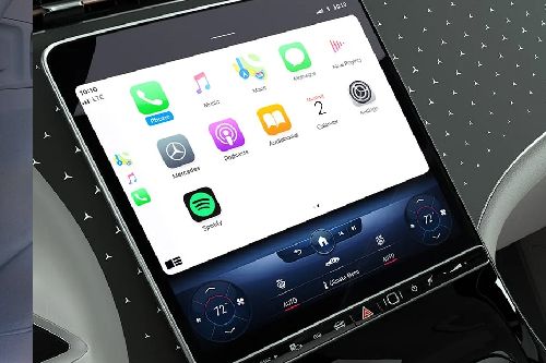 layar sentuh EQS SUV