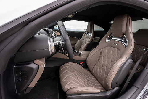 Kursi depan AMG GT