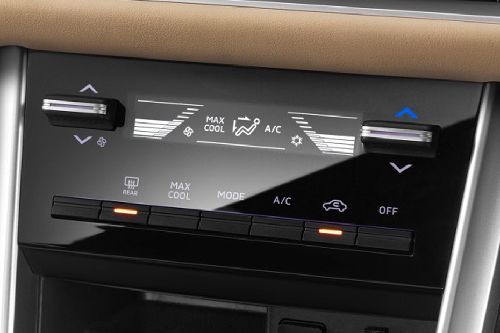 Front AC Controls of Mitsubishi Xpander