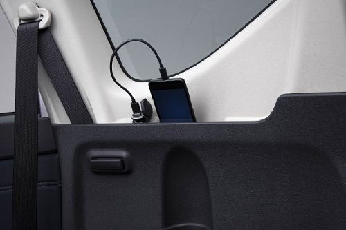 Power Accessories Outlet View of Mitsubishi Xpander