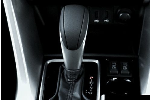 Tuas transmisi Eclipse Cross