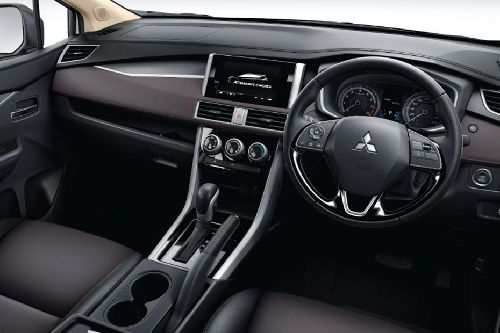 Dashboard View of Xpander Cross (2016-2018)