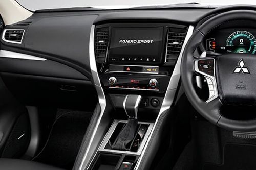 Mitsubishi Pajero Sport Elite Front Ac Controls