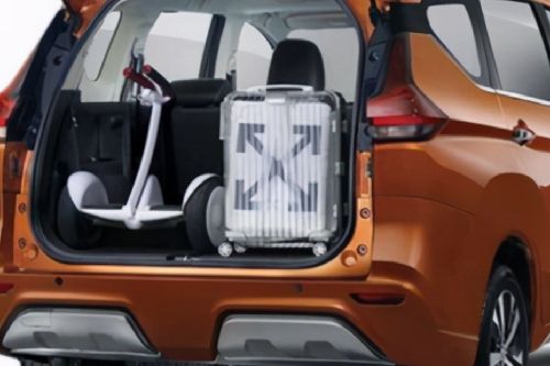 Tampak bagasi Livina 