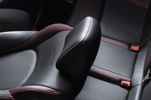 Juke Front Seat Headrest