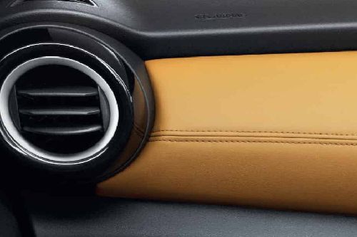 Ventilasi AC depan samping Kicks e-Power