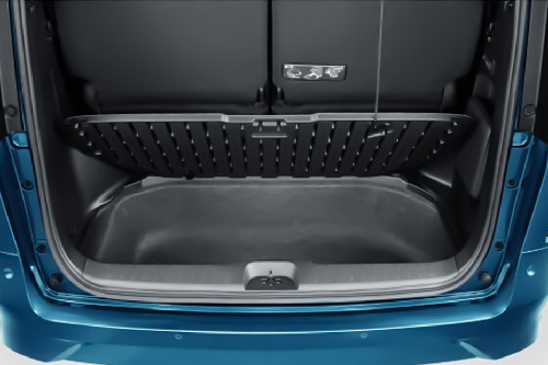 Tampak bagasi Serena e-Power