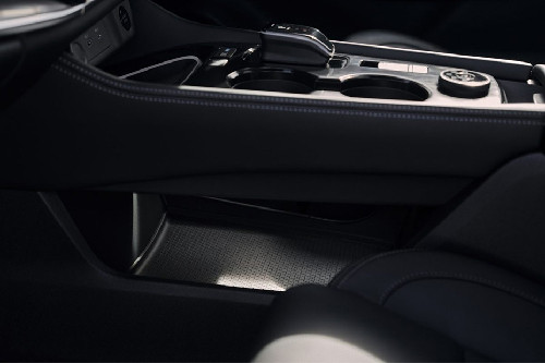 Tampak samping cup holder X-Trail e-Power