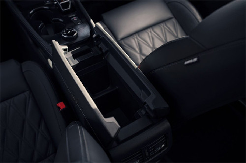 Cup holder depan X-Trail e-Power