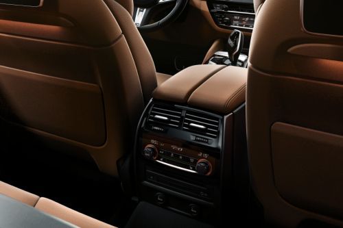 6 Series GT Rear AC Controls