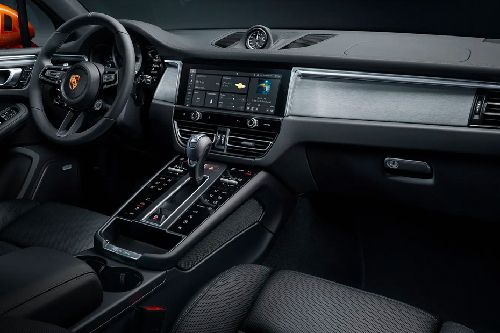 Dashboard View of Macan
