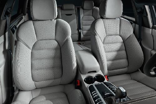 Porsche Macan Front And Rear Seats Together