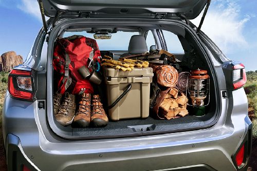 Tampak bagasi Crosstrek
