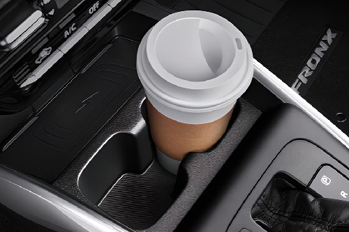 Cup holder depan Fronx