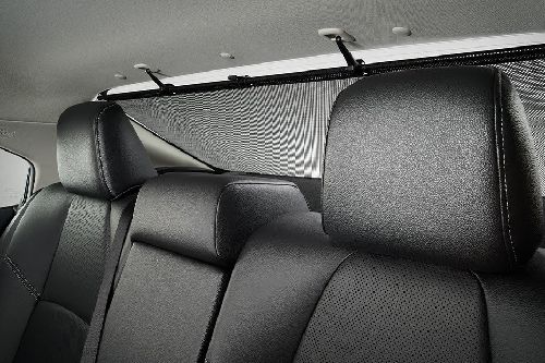Headrest kursi belakang Corolla Altis