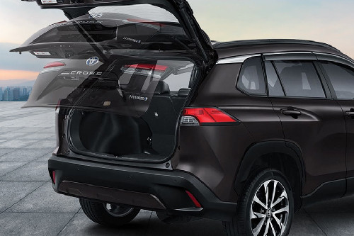 Bagasi Corolla Cross terbuka