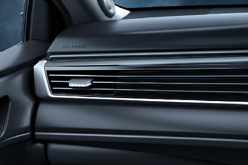 Ventilasi AC depan samping Camry HEV