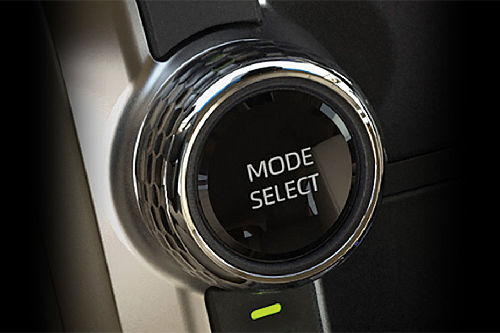 konsol tengah Land Cruiser Hybrid EV