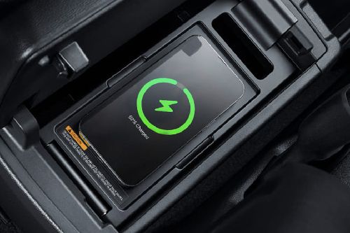 Power outlet Toyota Voxy