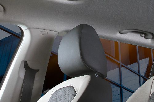 Head rese kursi depan T-Cross