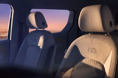 Head rese kursi depan ID Buzz