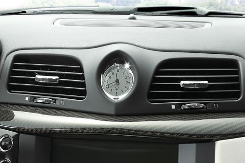Front AC Controls of Maserati GranTurismo