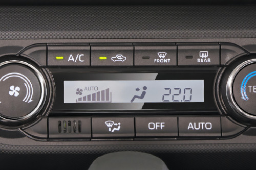 Daihatsu Rocky Hybrid Front Ac Controls
