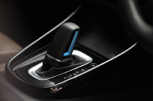 Pengatur AC belakang Almaz Hybrid