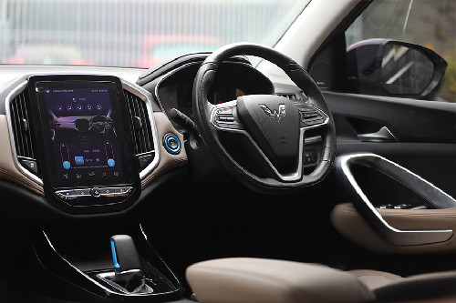 Setir Wuling Almaz Hybrid